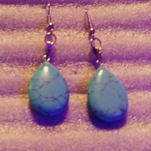 NWT- BEAUTIFUL TEARDROP TURQUOISE MATRIX STERLING